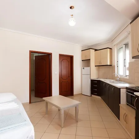 Ariadne 7 Apartment